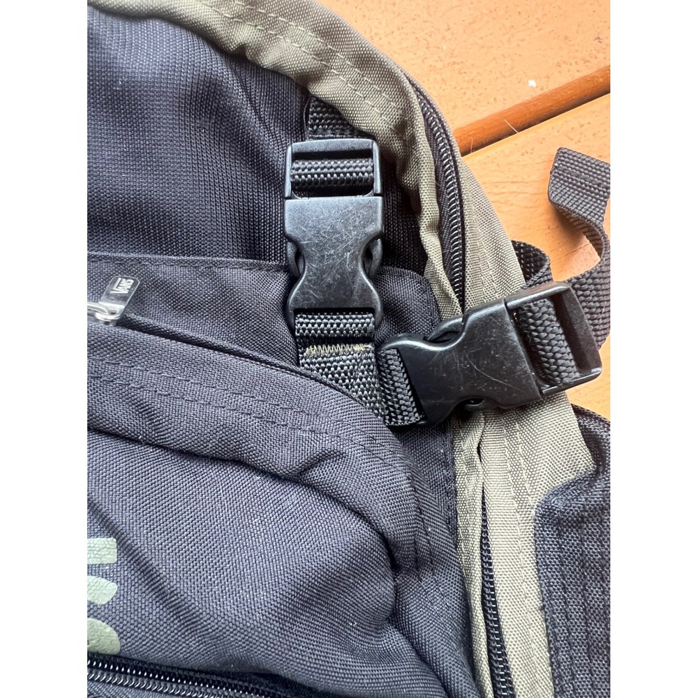 Vans Skate Backpack Black Olive Green Laptop Sleeve Utility Travel Bag Mens - Picture 7 of 9
